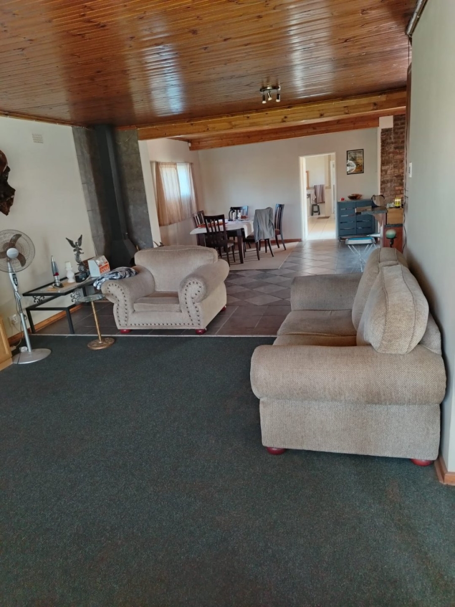 4 Bedroom Property for Sale in Bothasrus Eastern Cape